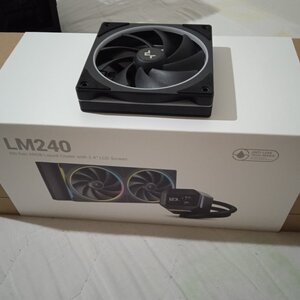 Deepcool LM240 Υδρόψυξη AIO CPU με 2 Ανεμιστήρες 120mm και RGB Φωτισμό