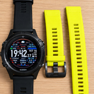 Garmin Fenix 5 47mm (Slate Gray with Amp Yellow Band)
