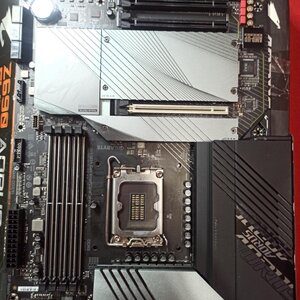 Gigabyte Z690 Aorus Elite AX (rev. 1.x) Wi-Fi Motherboard ATX με Intel 1700 Socket