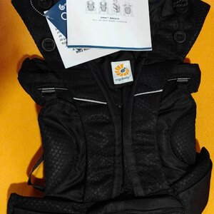 Ergobaby Κλασικός Μάρσιπος Omni Breeze Μαύρο
