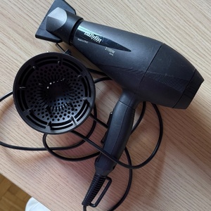 Babyliss The Pro Light Volume Ionic Hair Dryer 6610DE