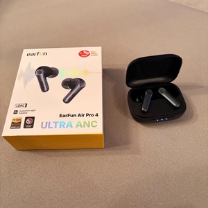 Earfun Air Pro 4 In-ear Bluetooth Handsfree Ακουστικά με Αντοχή στον Ιδρώτα και Θήκη Φόρτισης Μπλε