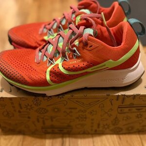Nike React Pegasus Trail 4 DJ6159-801 Γυναικεία Αθλητικά Παπούτσια Trail Running Mantra Orange / Enamel Green / Bicoastal / Ghost Green