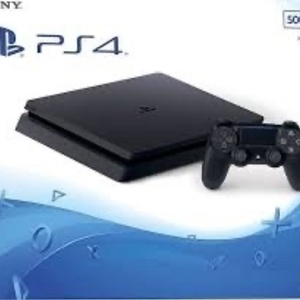 Sony Playstation 4 (PS4) 500GB & GTA V