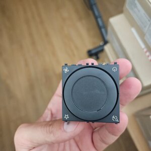 Vimar KNX 2M Ψηφιακός Θερμοστάτης Χώρου με Οθόνη Αφής 02972
