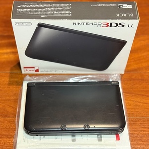 Nintendo 3DS XL Black + Games - Boxed Complete #y5