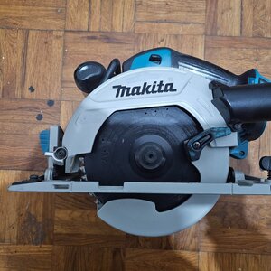 Makita DHS680Z Δισκοπρίονο Brushless 18V Solo με Σύστημα Αναρρόφησης