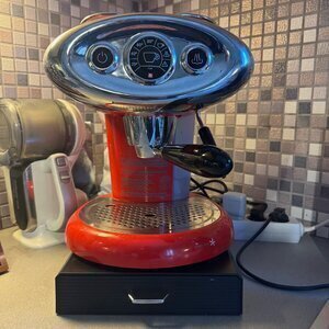 Illy Iperespresso Francis X7.1 Καφετιέρα για Κάψουλες Iperespresso Πίεσης 15bar Red