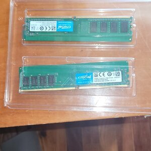 Crucial 8GB DDR4 RAM με Ταχύτητα 2666 για Server (CT8G4WFD8266)