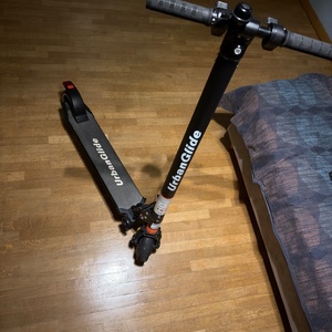 UrbanGlide UrbanGlide Ride-85 Ηλεκτρικό Πατίνι με 20km/h Max Ταχύτητα και 20km Αυτονομία σε Μαύρο Χρώμα