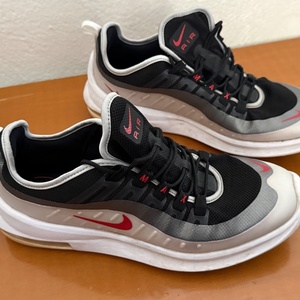 Nike Air Max Axis AA2146-108