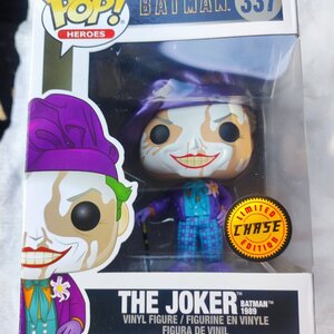 Funko Pop! Heroes: Batman 1989 - Joker with Hat 337 Chase