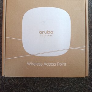 Aruba Instant On AP22 WiFi Mesh Network Access Point Wi‑Fi 6 Dual Band (2.4 & 5GHz)