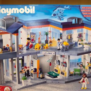 Playmobil City Life Κλινική για 4 ετών 4404