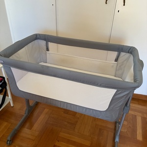 Chicco Λίκνο Next2Me Essential με Στρώμα, Πλαϊνό Άνοιγμα και Ρόδες Stone Re Lux 87042-67