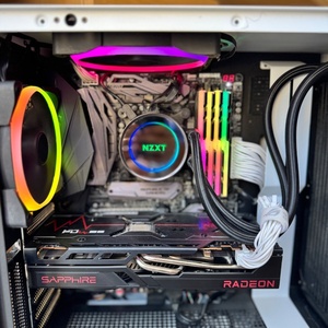 Intel i7-8700K @4.8GHz + ASUS ROG Maximus X Hero + NZXT Kraken X62 280mm