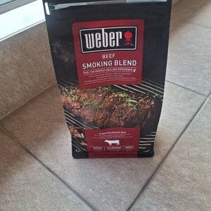 Weber Chips Ξύλου Καπνίσματος για Ψησταριά με Άρωμα Καρυδιάς Μοσχαρίσιου Κρέατος 700gr 17663