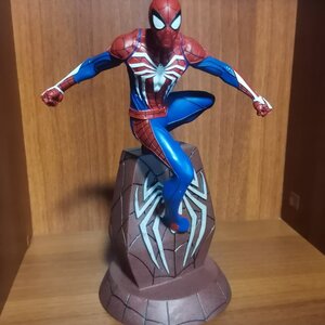 Diamond Select Toys Marvel Gamerverse: Spiderman Φιγούρα ύψους 25εκ. JAN192552