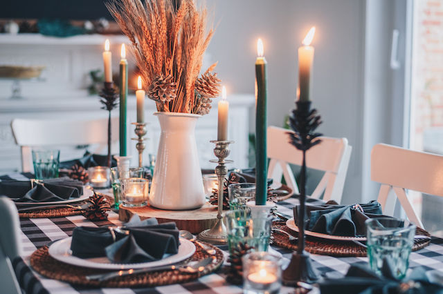 Impressive Christmas Table Decoration