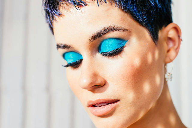Blue Beauty Trend: Τι είναι και πώς θα το πετύχεις!