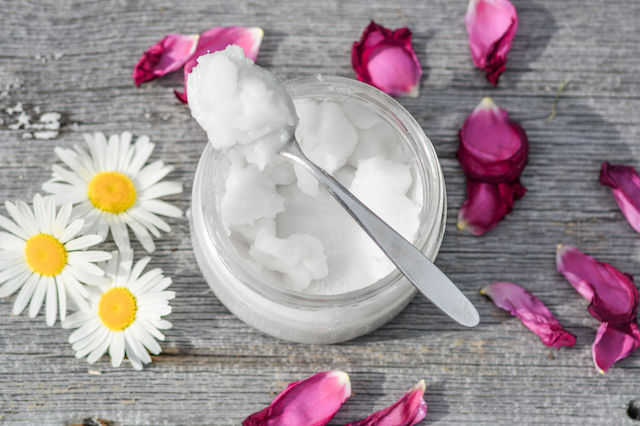 Coconut Oil Pulling: The new healthy trend