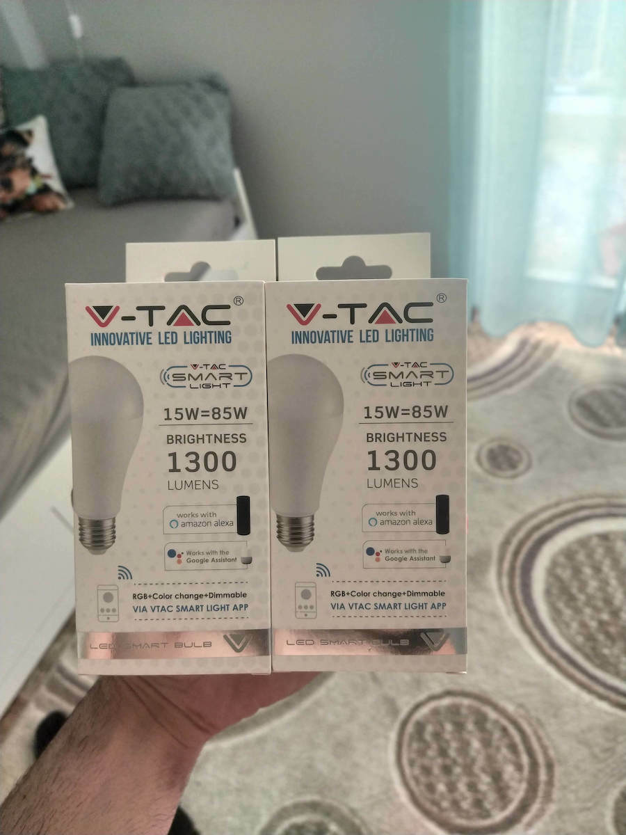 V-TAC Bec Smart VT-5117 LED 15W pentru Dulie E27 și Formă A65 RGBW 1300lm Reglabil în intensitate