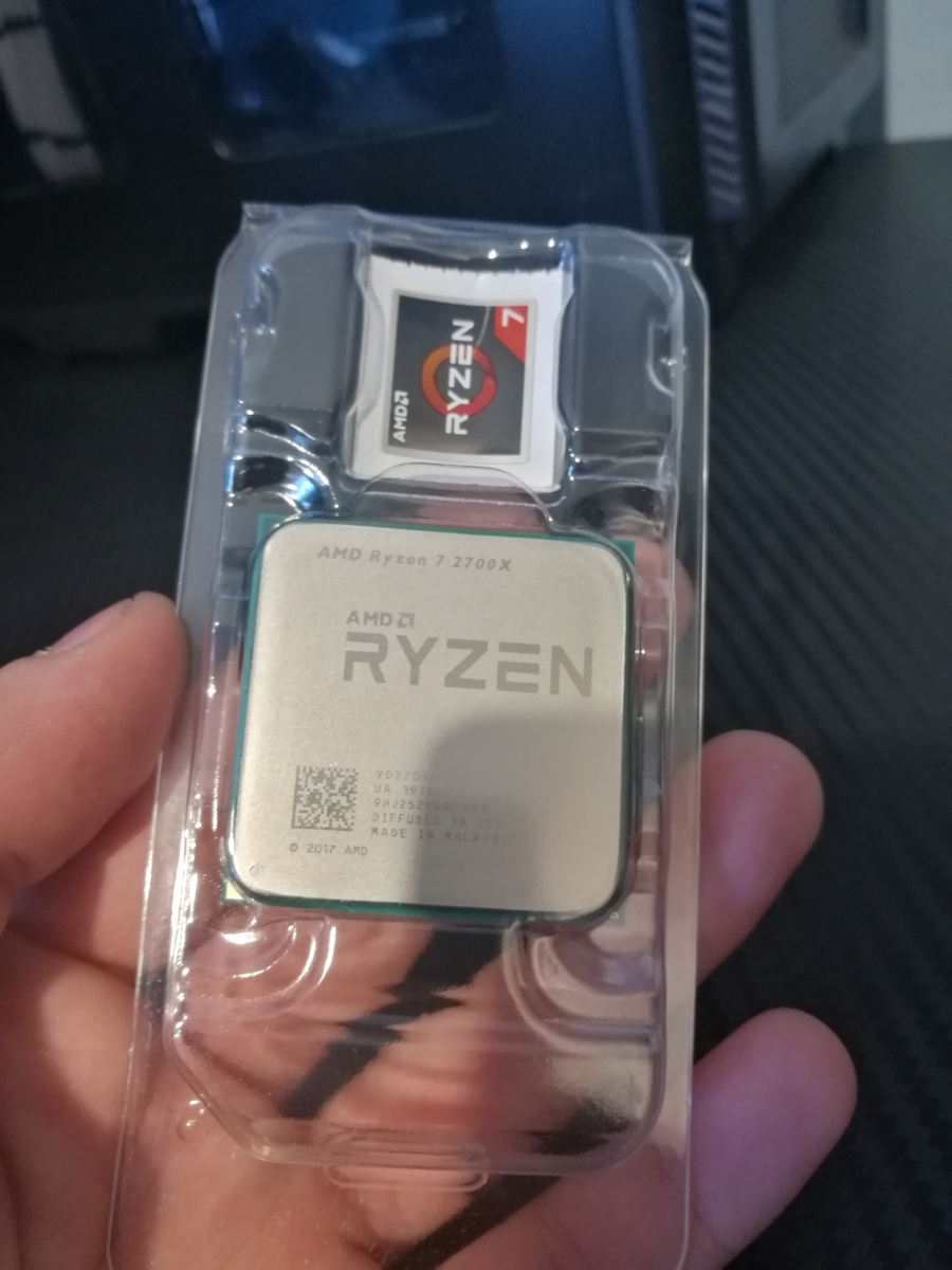 AMD Ryzen 7 2700X 3.7GHz Επεξεργαστής 8 Πυρήνων για Socket AM4 σε Κουτί με Ψύκτρα