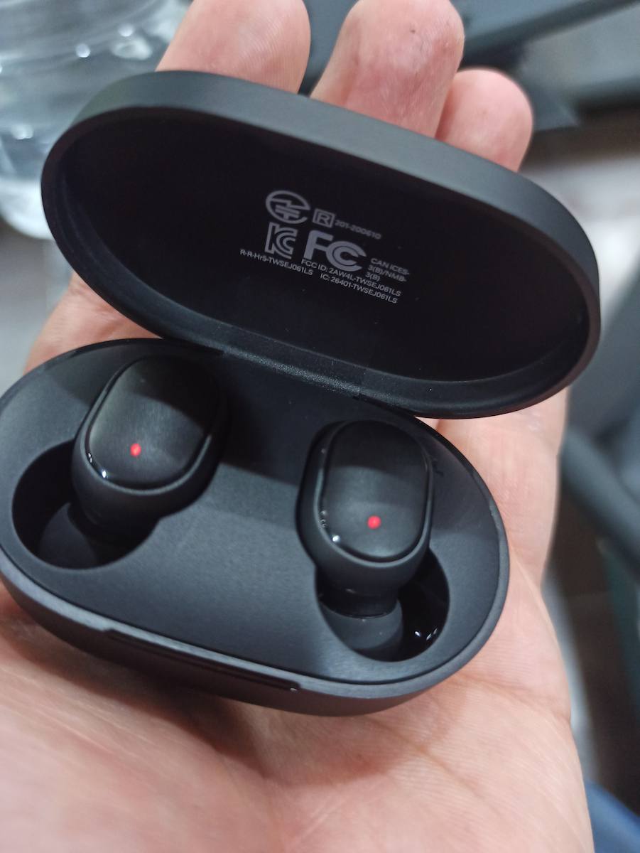Xiaomi Mi True Wireless Earbuds Basic S Bluetooth хендсфри Слушалки с Кутийка за Зареждане Черен