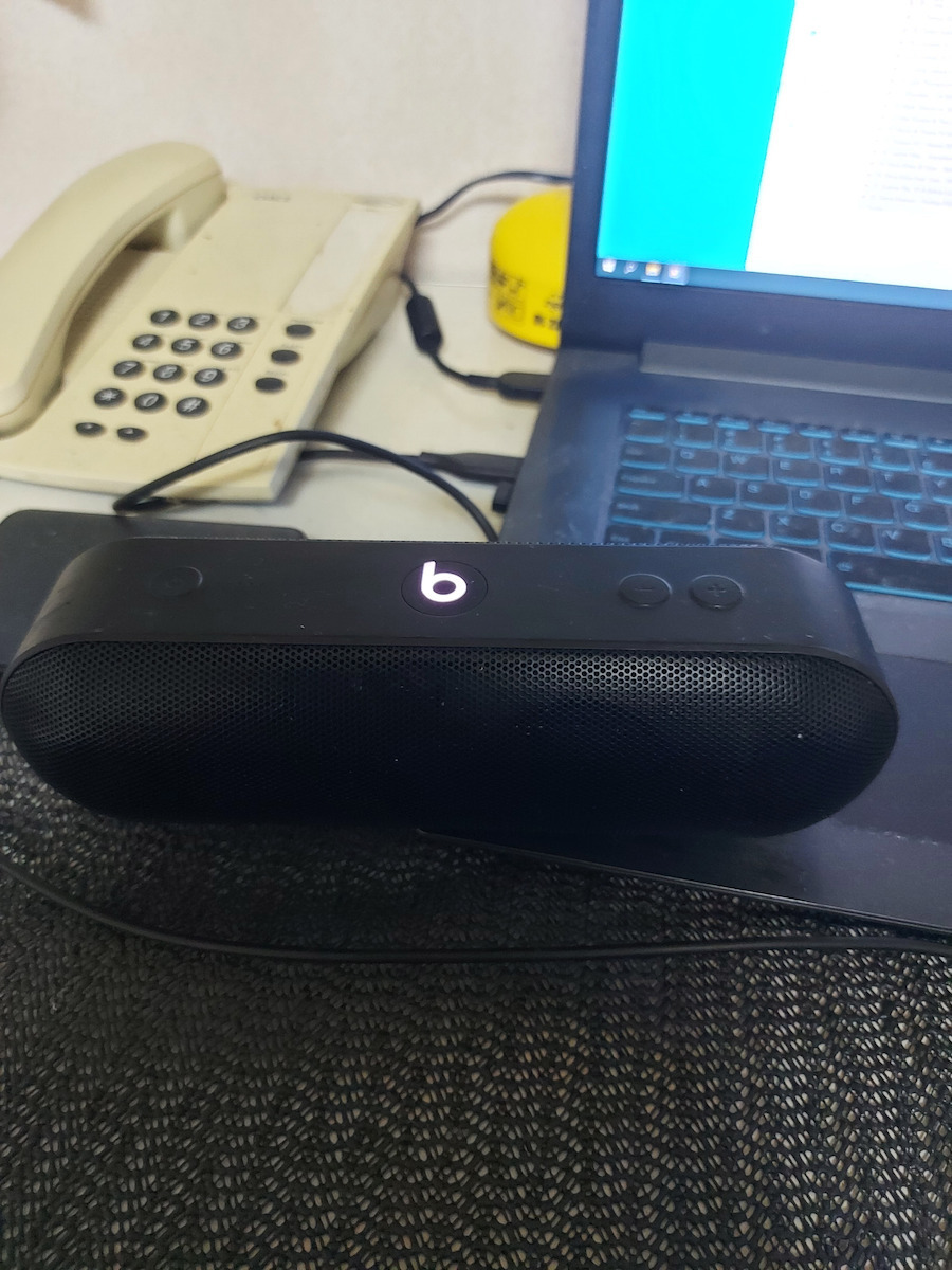 Beats Pill+ ML4M2ZM/A Bluetooth Speaker with Battery Duration up to 12 hours Black