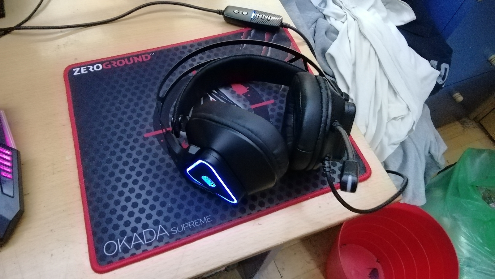 Zeroground Akechi Pro Over Ear Gaming Headset with Connection USB
