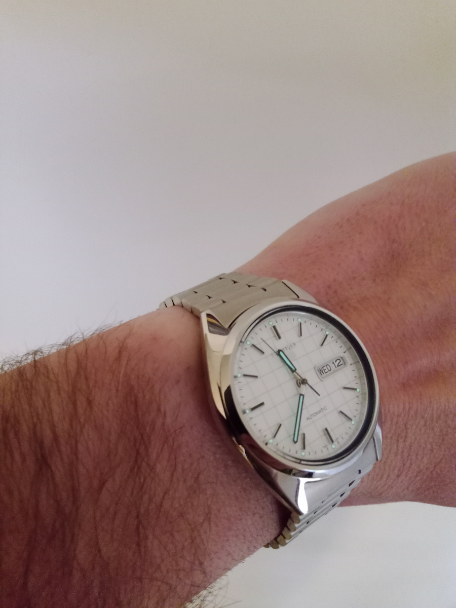 Seiko 5 Automatic Herrenuhr 37mm Automatisch mit Silber Metallarmband