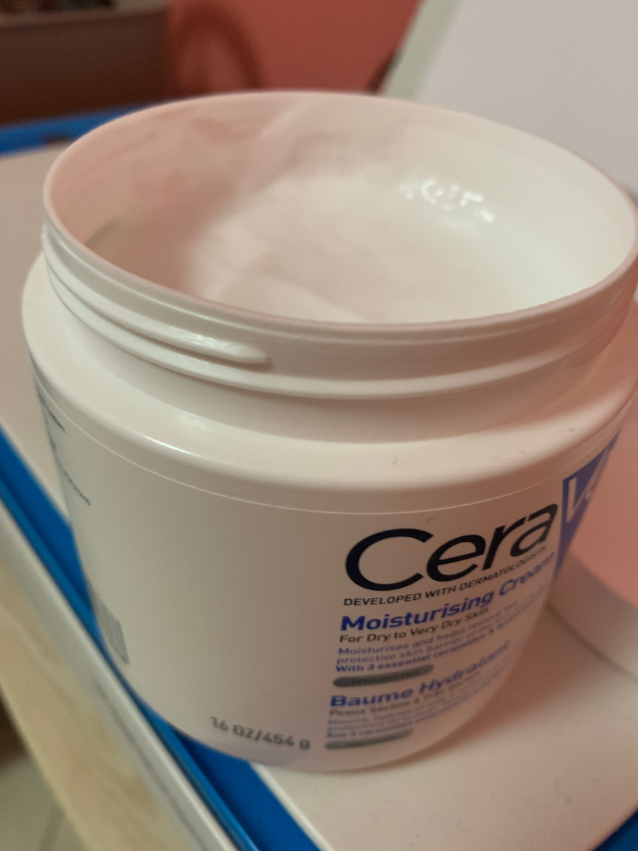 CeraVe Moisturising Ενυδατική Κρέμα Σώματος με Υαλουρονικό Οξύ για Ξηρές/Πολύ Ξηρές Επιδερμίδες 454gr