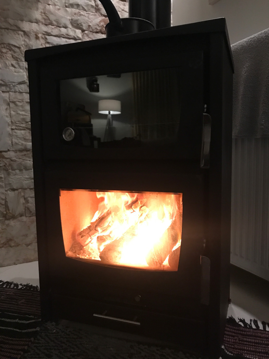 Thermiki ATS 90-30 Stahl Holzofen mit Ofen 15.55kW Schwarz