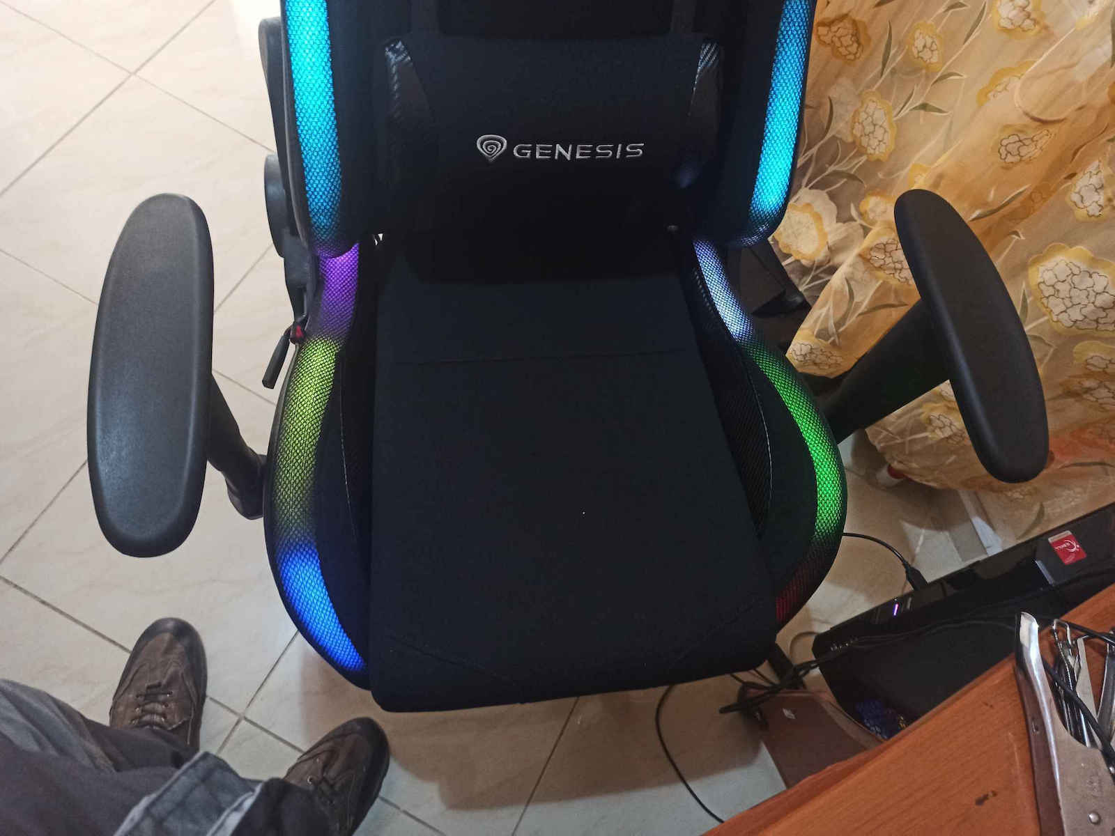 Genesis trit 600 rgb skroutz hot sale