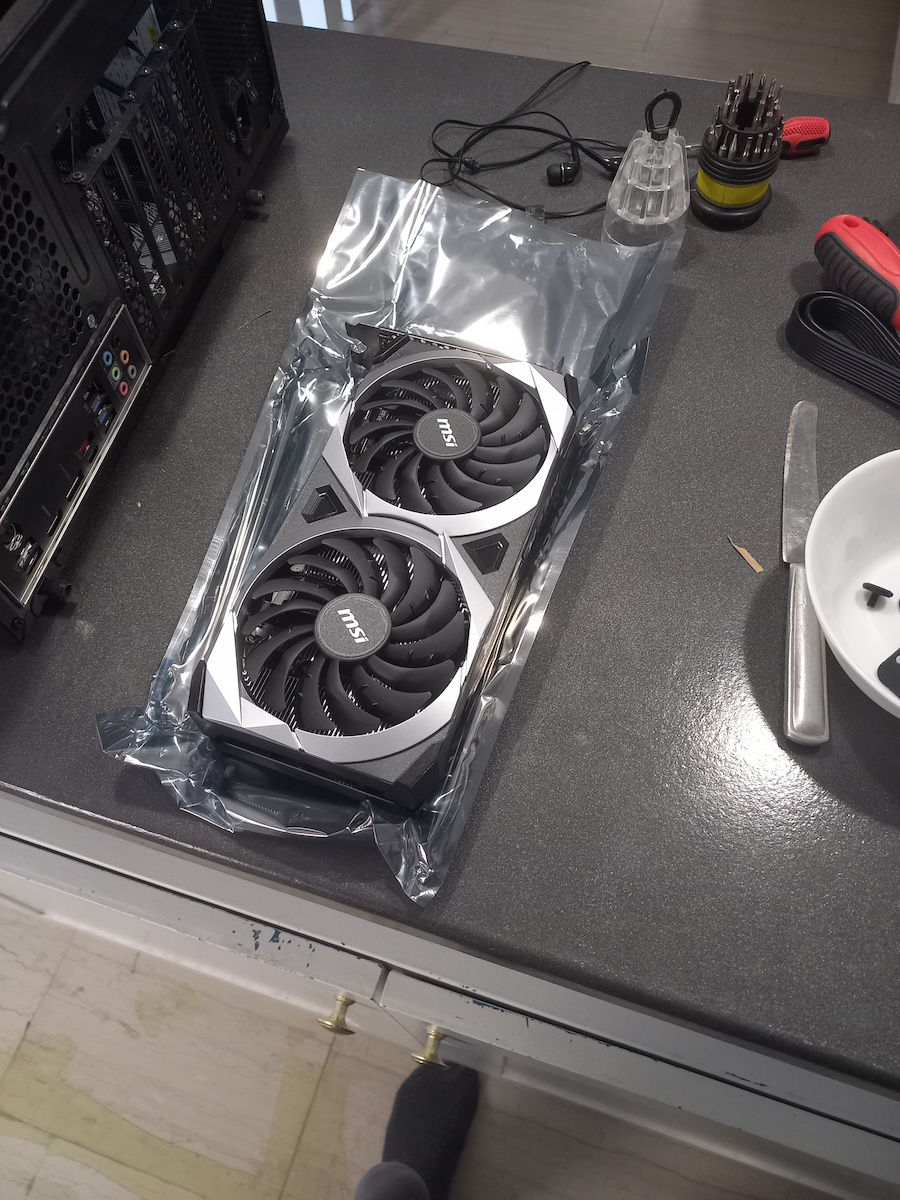 MSI Radeon RX 6600 8GB GDDR6 Mech 2X Carte Grafică (V502-035R