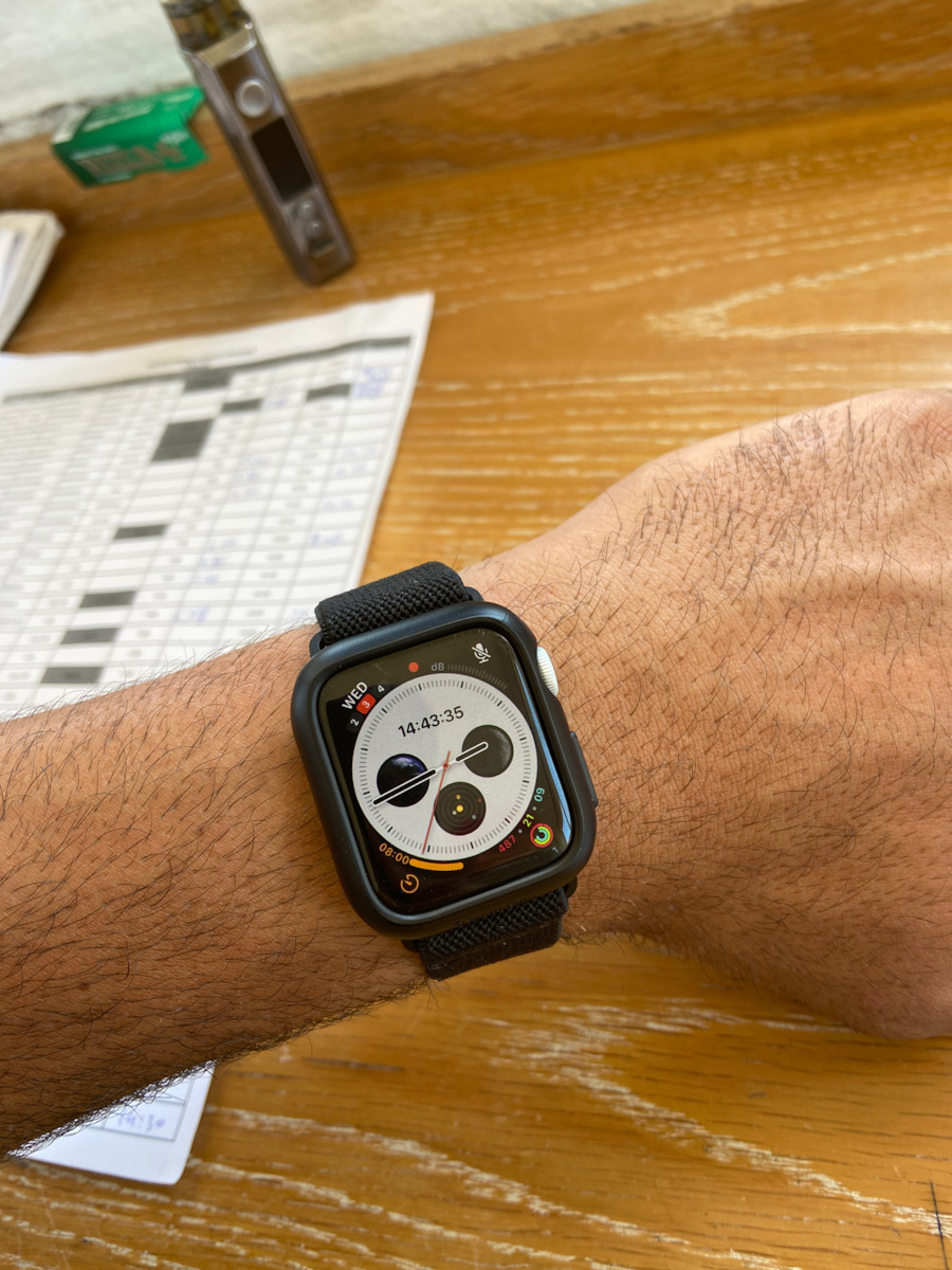Spigen Fit Lite Каишка Текстил Черен (Apple Watch 38/40/41/42mm) AMP02290