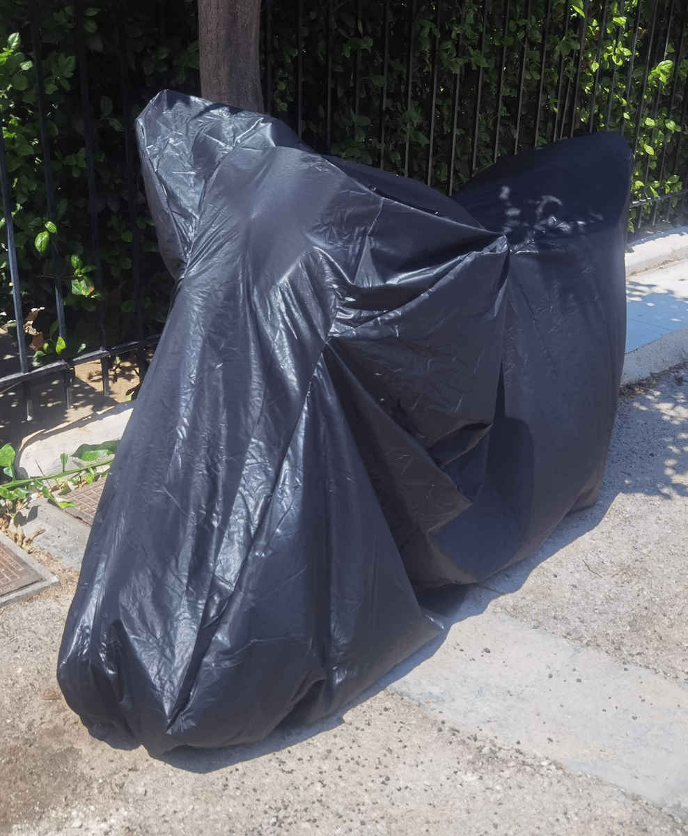 Winger Waterproof Motorcycle Cover Large L229xW99xH125cm