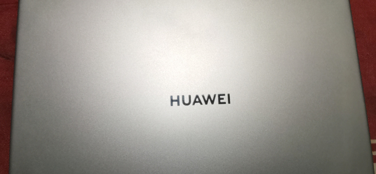 Huawei MateBook D15 15.6" IPS FHD (Kern i3-10110U/8GB/256GB SSD/W10 Startseite)