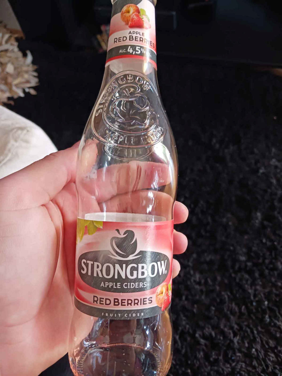 Strongbow Red Berries Μηλίτης Φιάλη 330ml