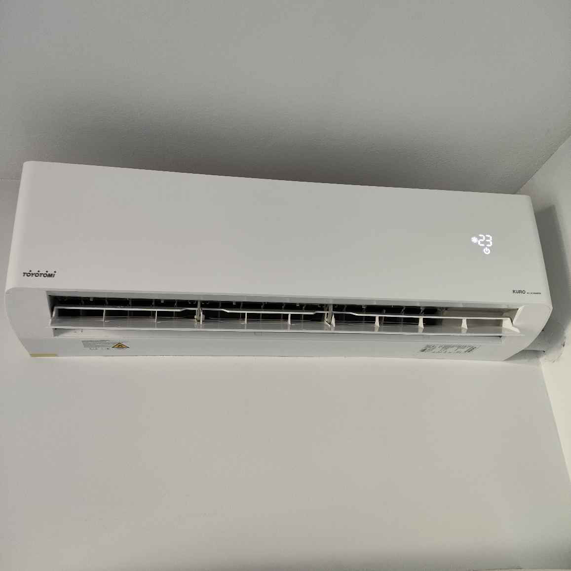 Toyotomi Kuro Klimaanlage Inverter 18000 BTU A++/A+ mit WiFi und I-Sense-Funktion