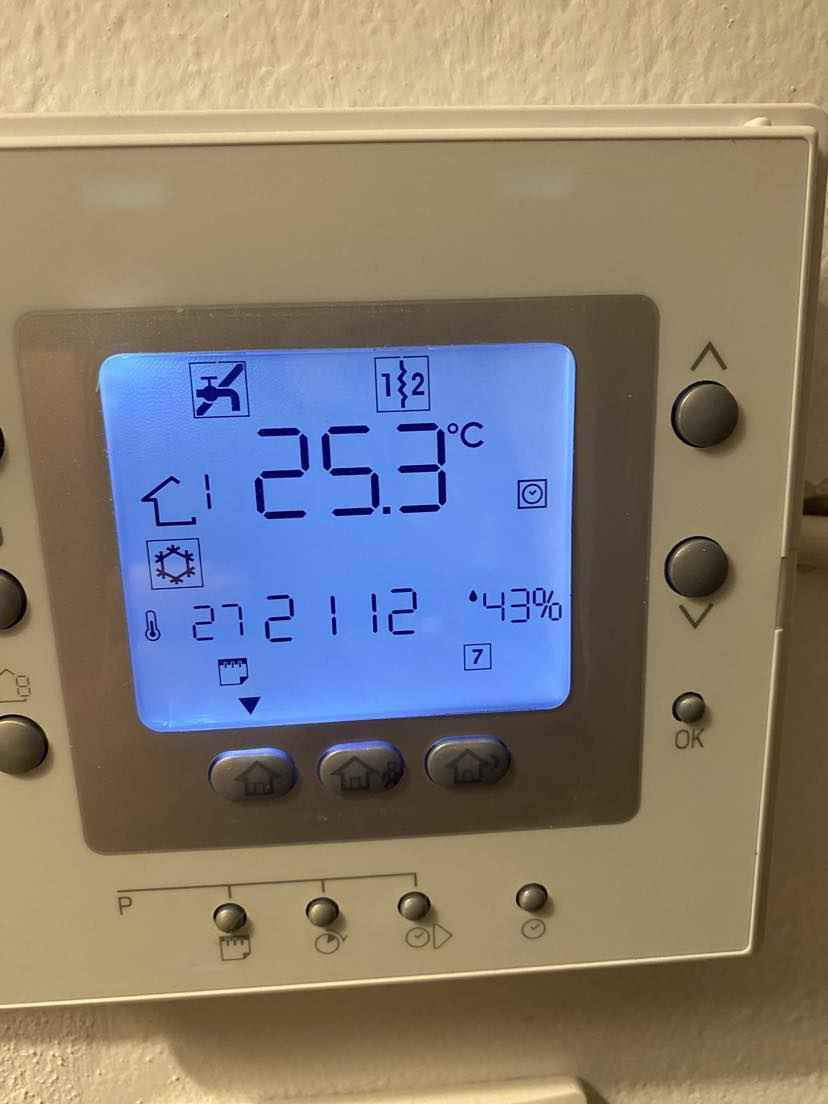 Carrier AquaSnap Plus 30AWH012-HD Pompa de căldură 11.86kW Cu o singură fază 60°C Monoblock