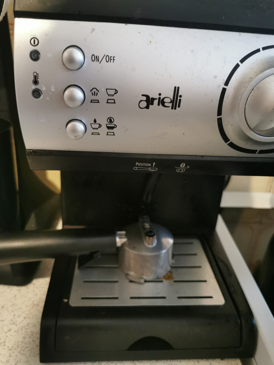 Arielli Μηχανή Espresso 1050W Πίεσης 15bar Ασημί KM-150BS