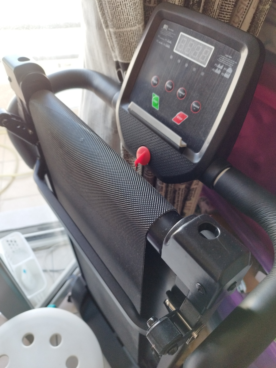 TechSport ES-A134 1hp Elektrischer Faltbarer Laufbänder Für Benutzer Bis 100kg