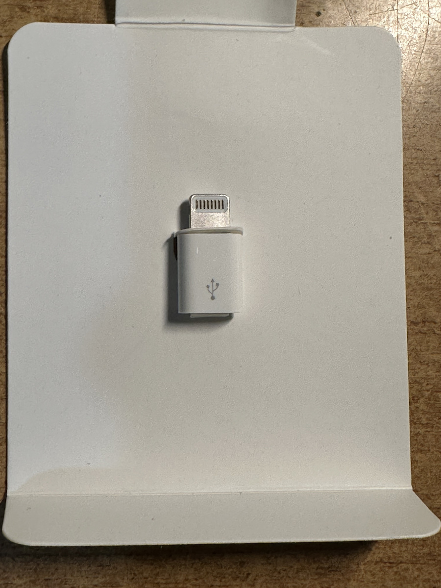 Apple MD820 Μετατροπέας Lightning male σε micro USB female Λευκό 1τμχ