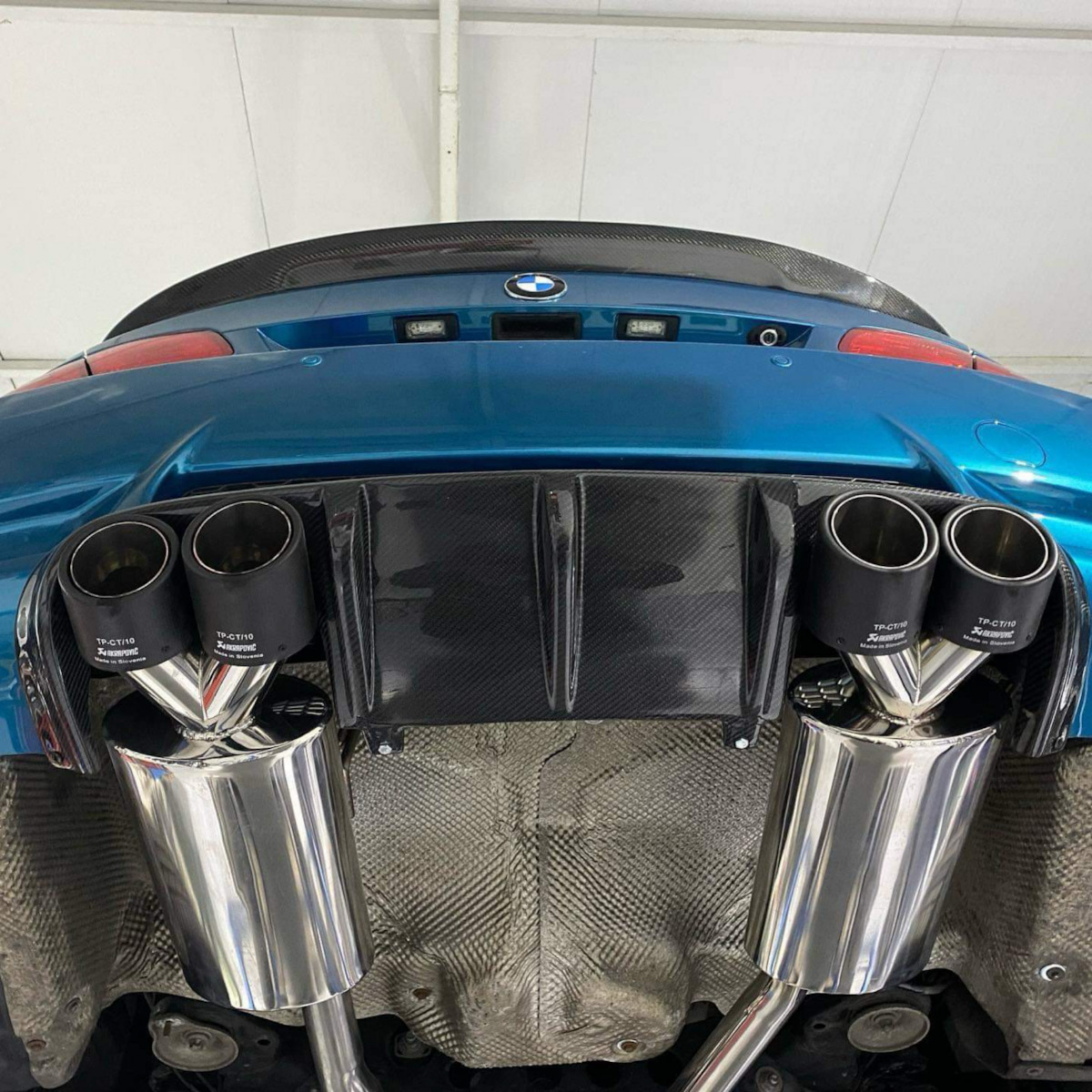 Akrapovic Exhaust Muffler Type Akrapovic Universal Double 15R