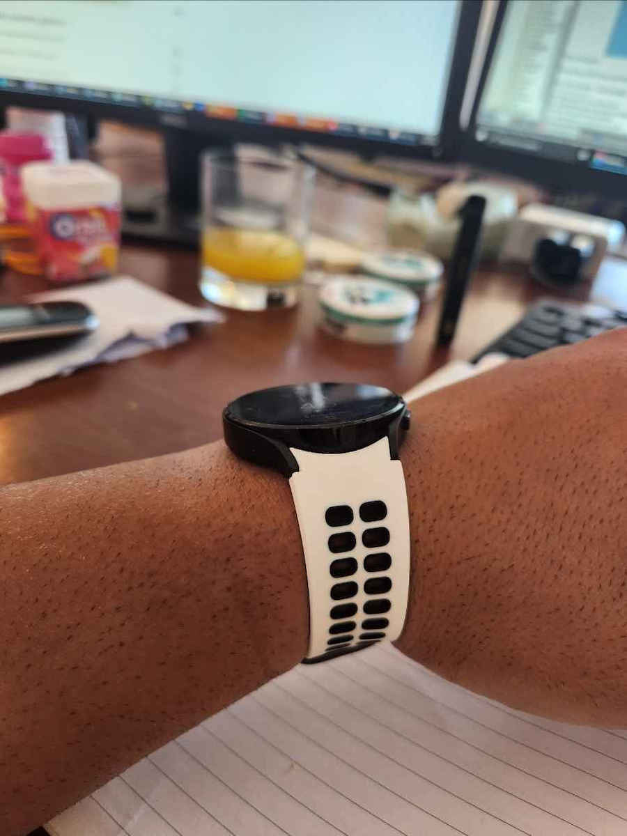 Two-color Strap Silicone White (Galaxy Watch4/5/6/7/FE/4 Classic/6 Classic/5 Pro)
