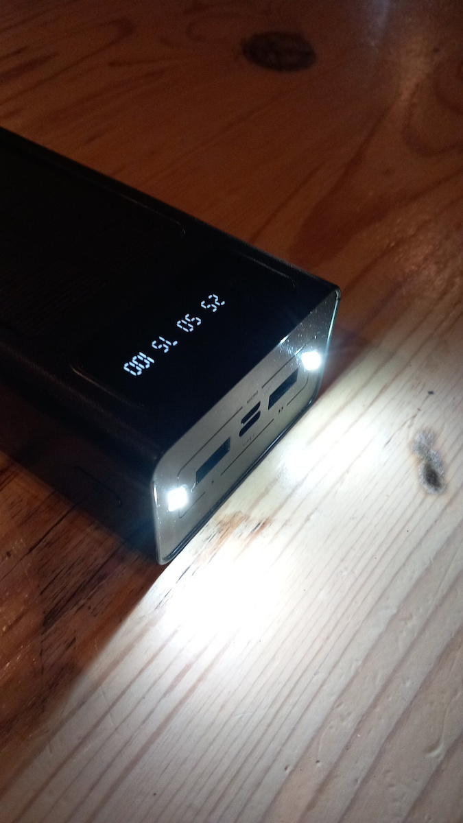K-A12 Слънчева Power Bank 30000mAh с 2 USB-A порта Черен