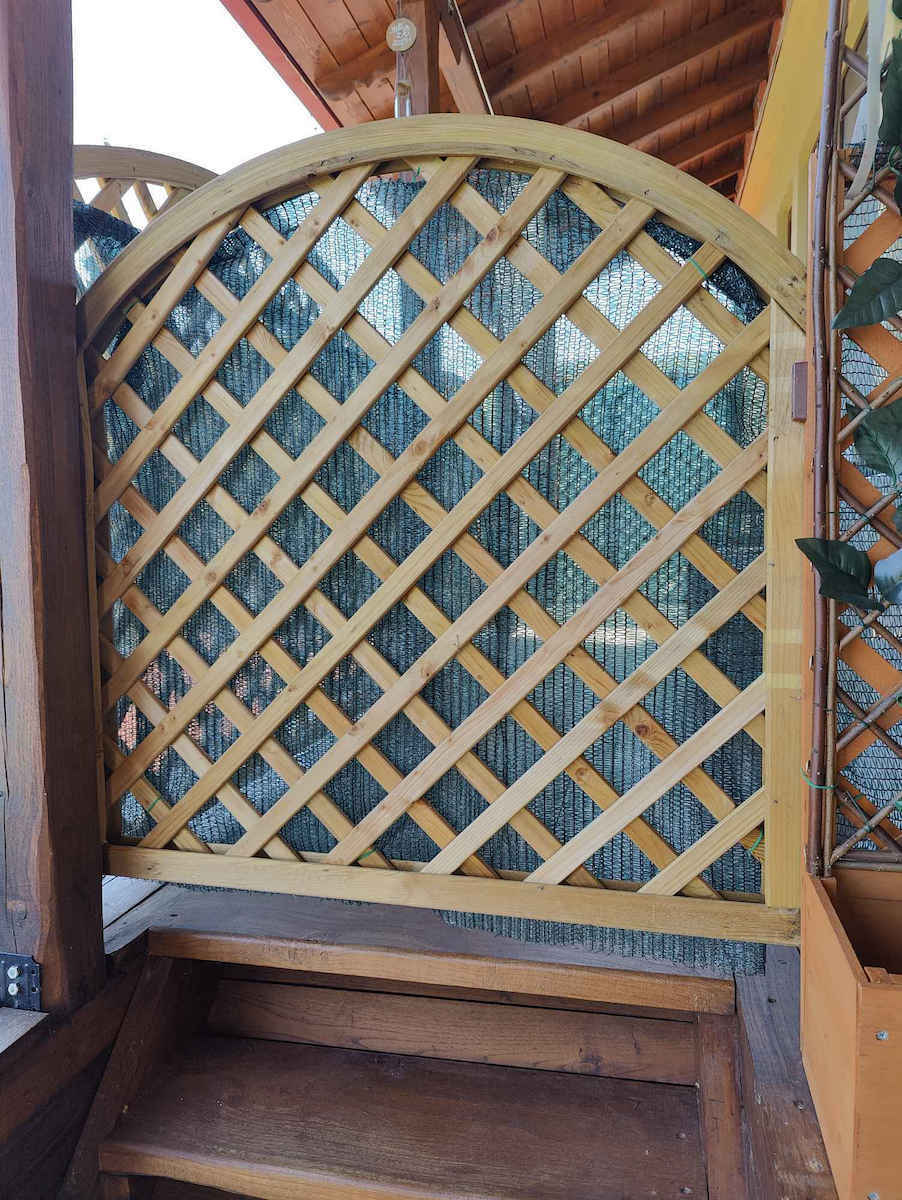 Trellis de Grădină din Lemn cu Plasă în Formă de Rom în Culoare Maro 90x90cm 1buc