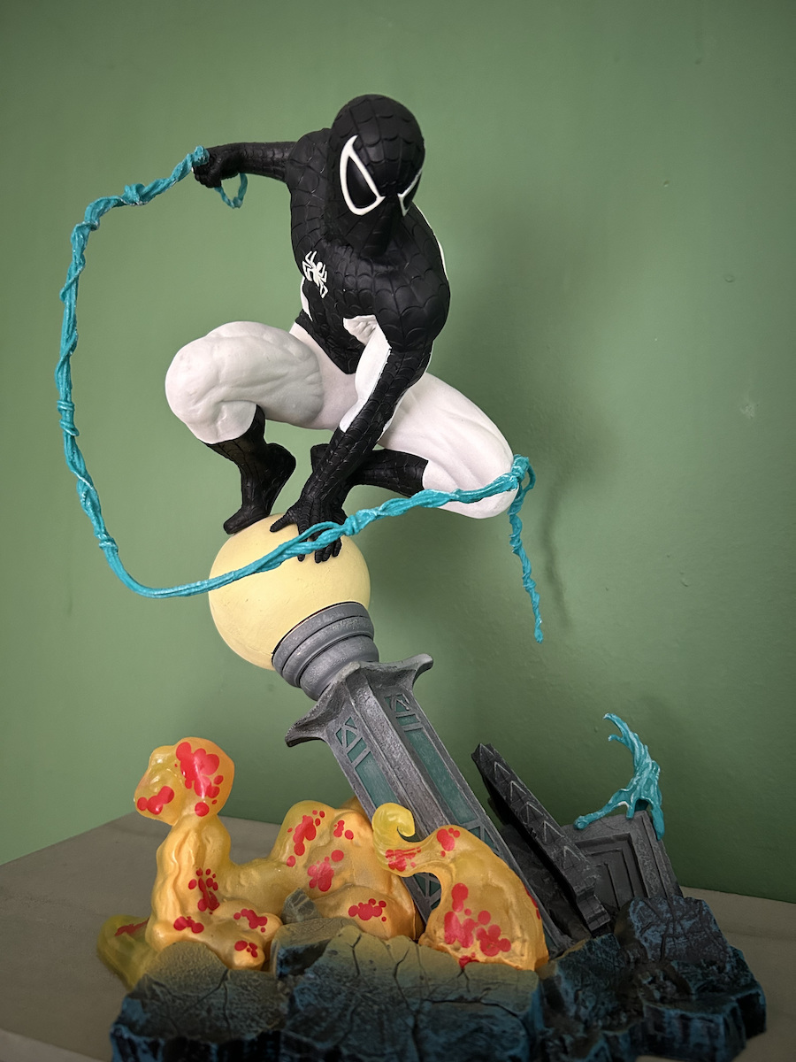 Diamond Select Toys Marvel: Spiderman Φιγούρα 25εκ.