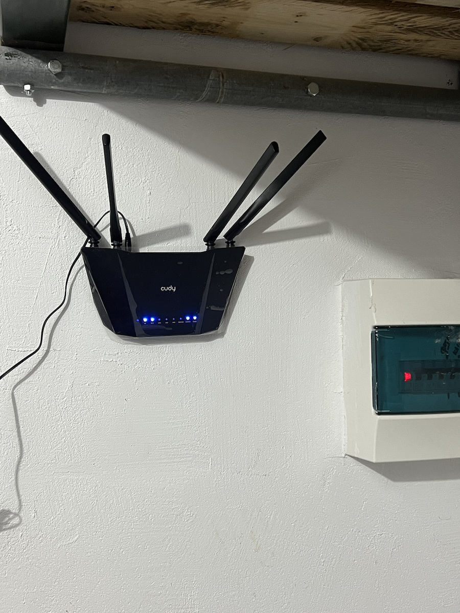 Cudy LT400 v1 Ασύρματο 4G Router Wi‑Fi 4 με 4 Θύρες
